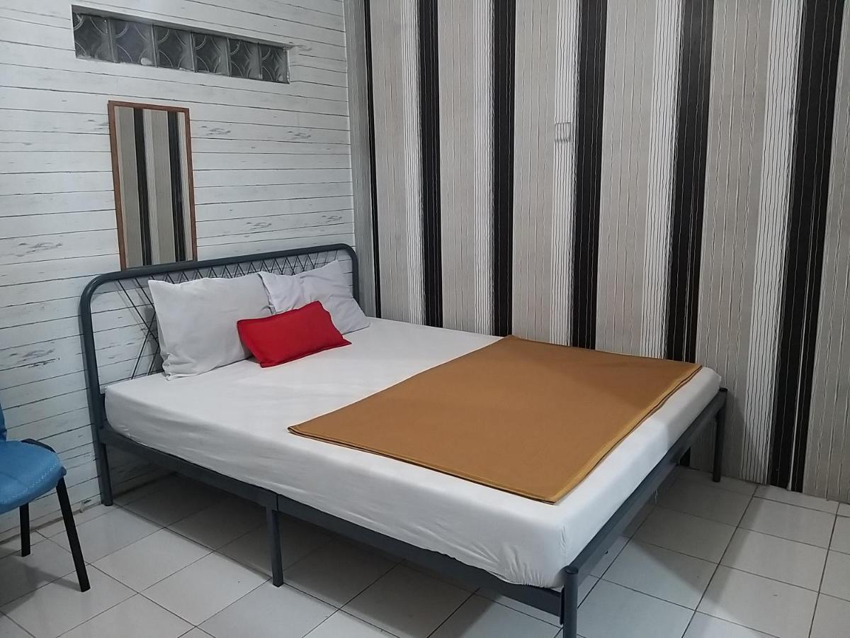 Venice Guest House Redpartner Jakarta Buitenkant foto