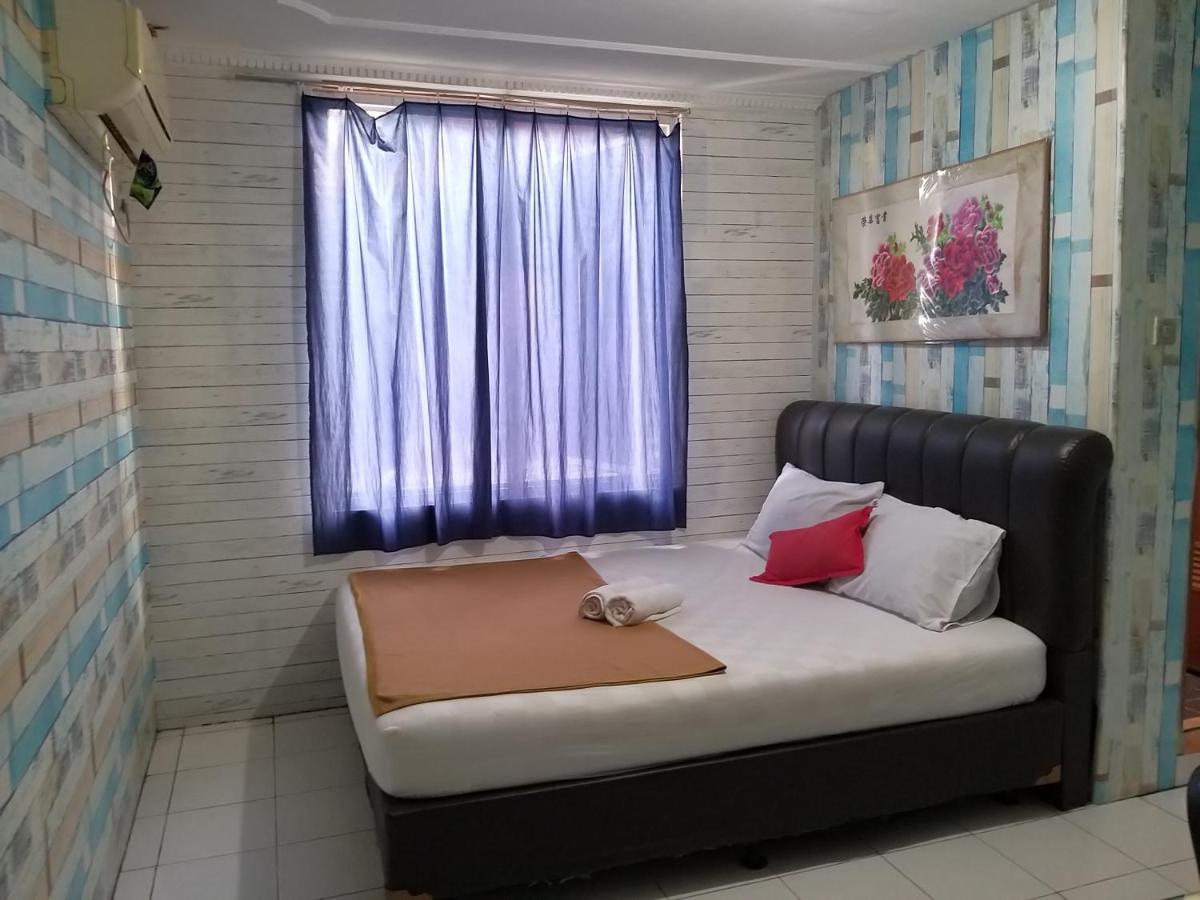 Venice Guest House Redpartner Jakarta Buitenkant foto