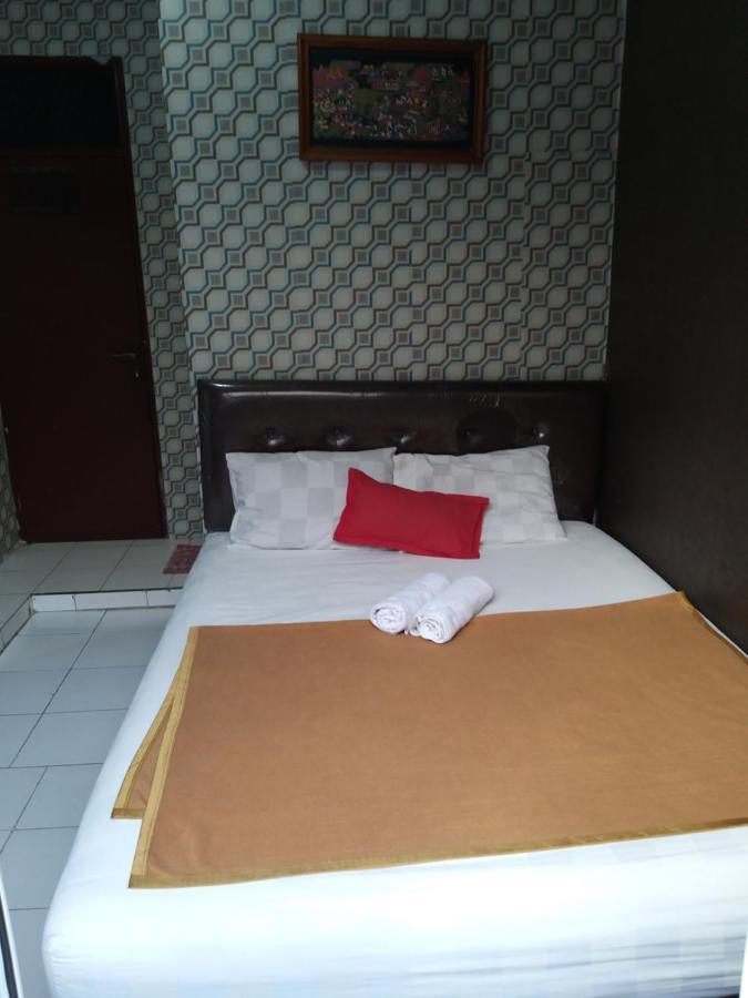 Venice Guest House Redpartner Jakarta Buitenkant foto